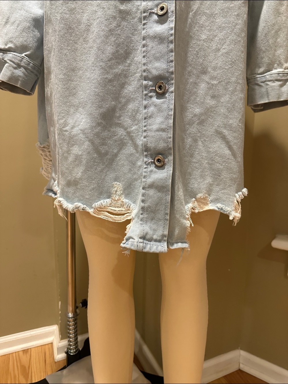 Denim jacket - Picture 2 of 5